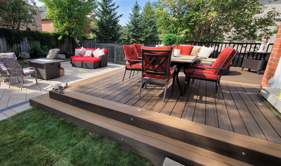 How Can You Customize Your Composite Deck to Fit Your Home’s Aesthetic?